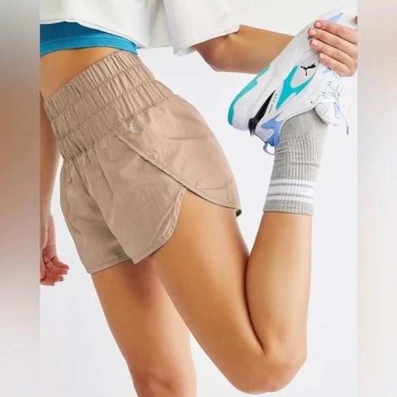 Free people Movement The Way Home Shorts in Clay Color high rise Sz Small - Picture 2 of 7